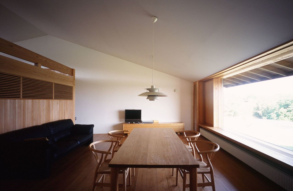 Zen Minimalism for Coastal Living