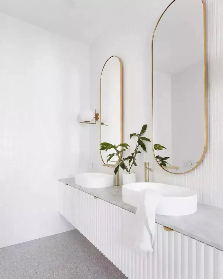 Tropical Modernism: A Luxurious Bathroom Retreat