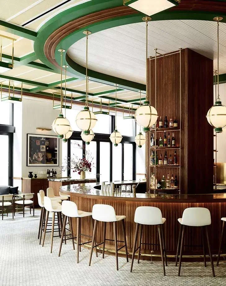 Chic Urban Bar: Modern Minimalism