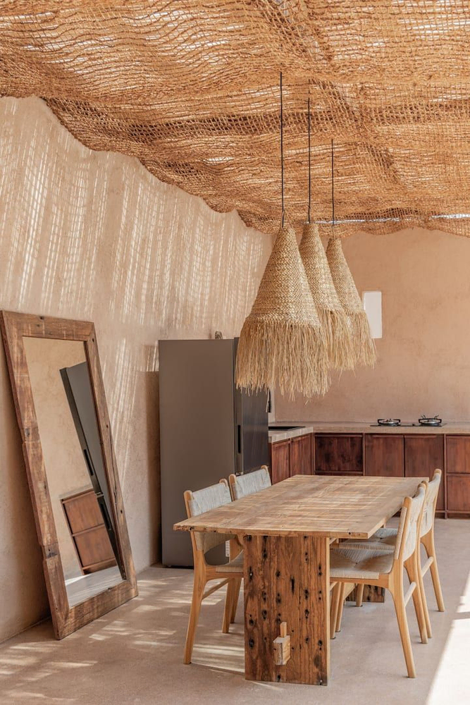 Rustic Modern Outdoor Patio Design