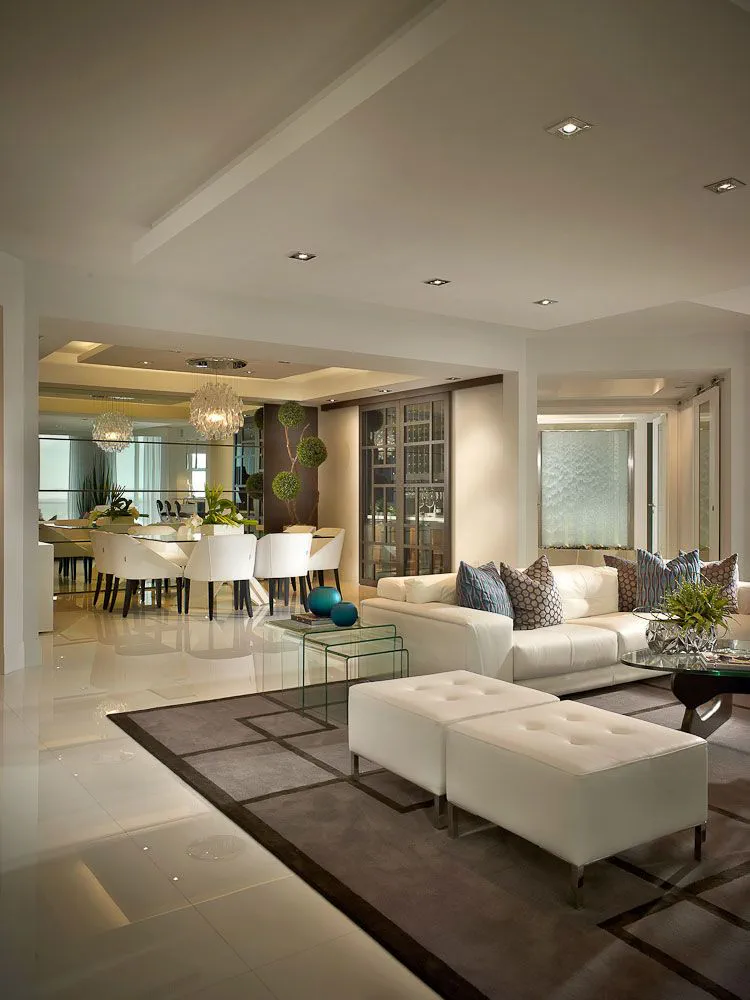 Luxurious Mediterranean Living Room Design for Aging in Place