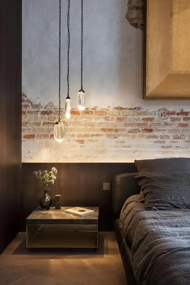 Rustic Living Room Design: Comfortable and Pet-Friendly