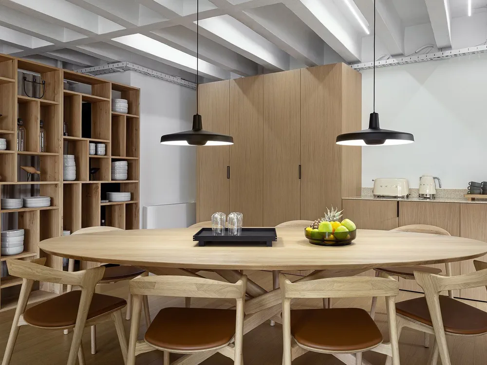 Modern Minimalist Dining Room Design