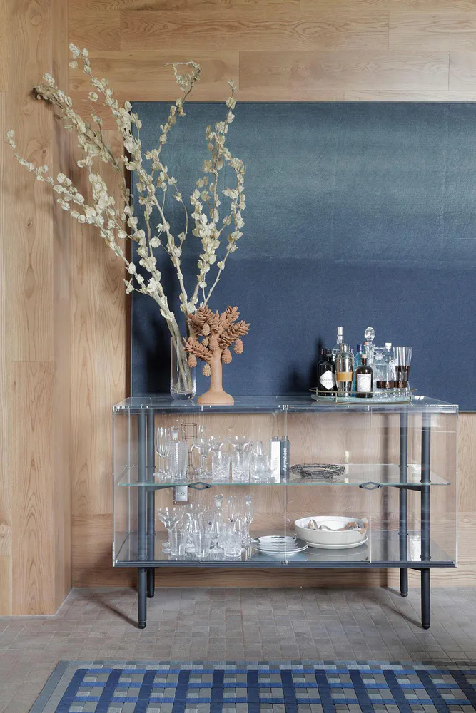 Zen Minimalism for Entertaining Clients