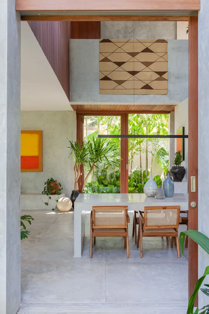 Sustainable Mid-Century Modern Retreat