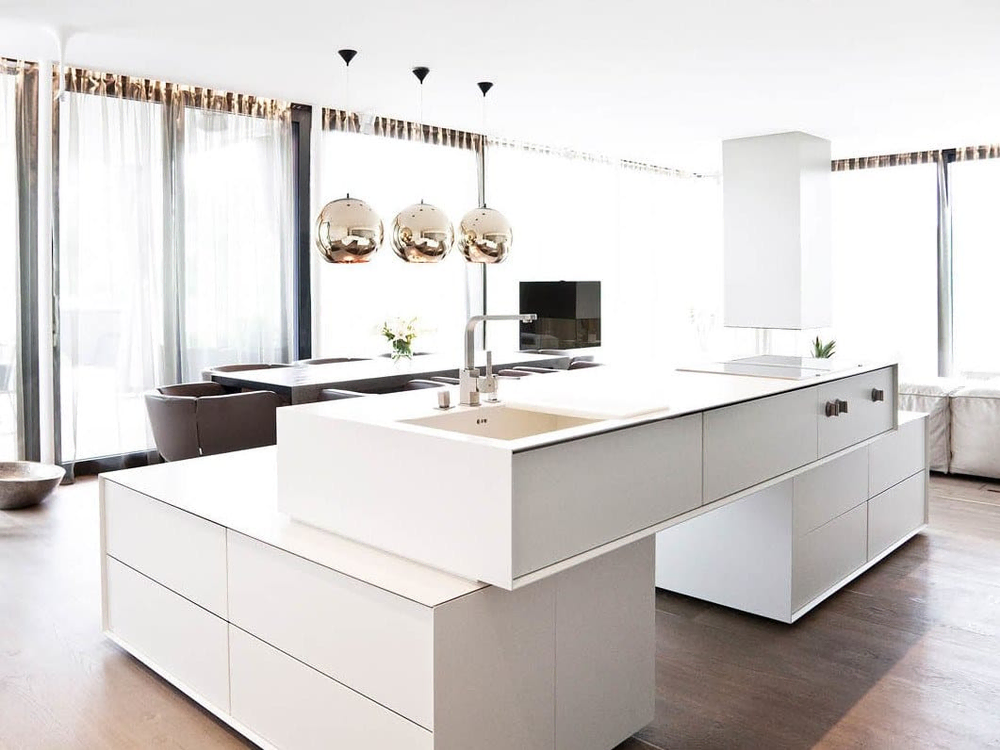 Elegant Modern Minimalist Kitchen