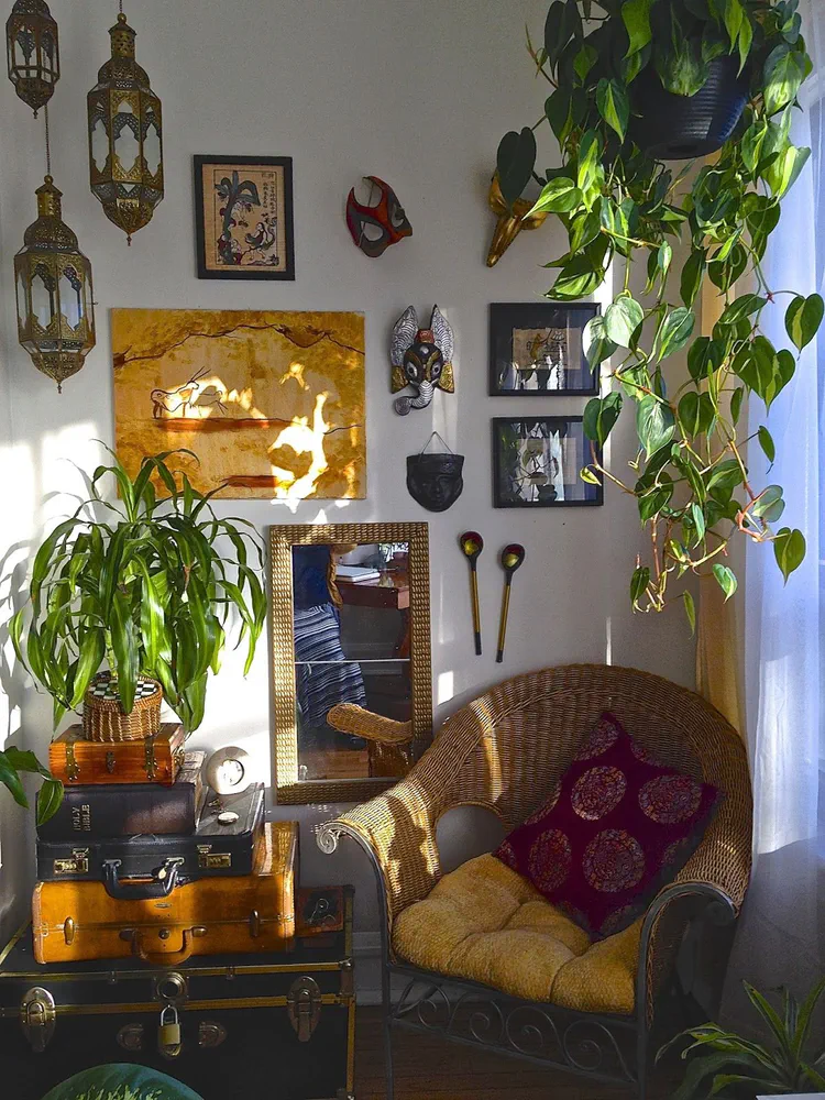 Elegant Eclectic Living Room Design
