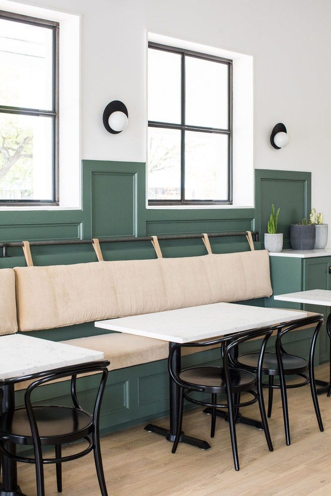 Chic Urban Bar: Modern Minimalism