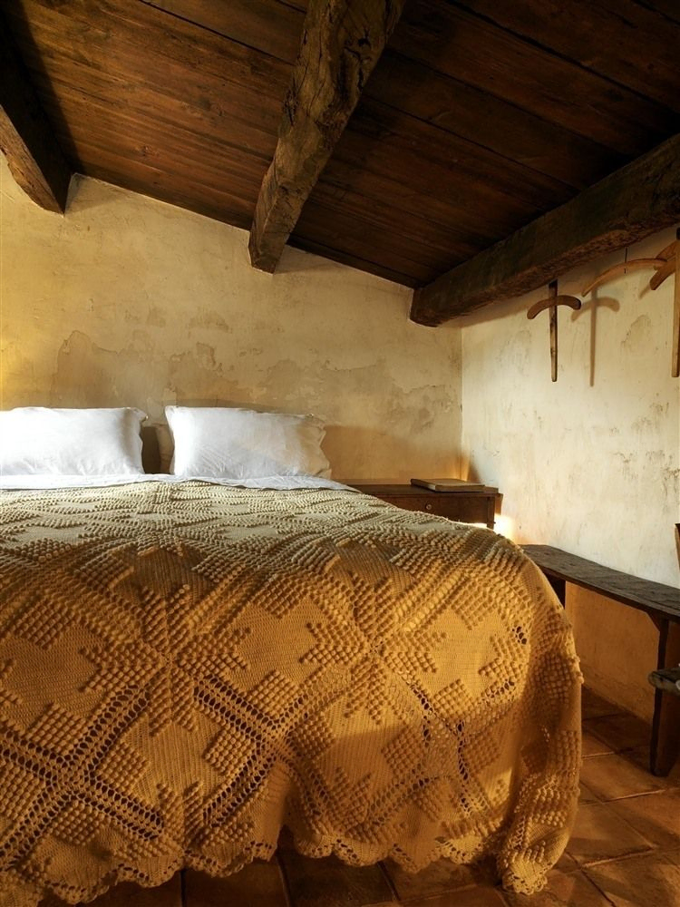 Elegant Mediterranean Bedroom Retreat