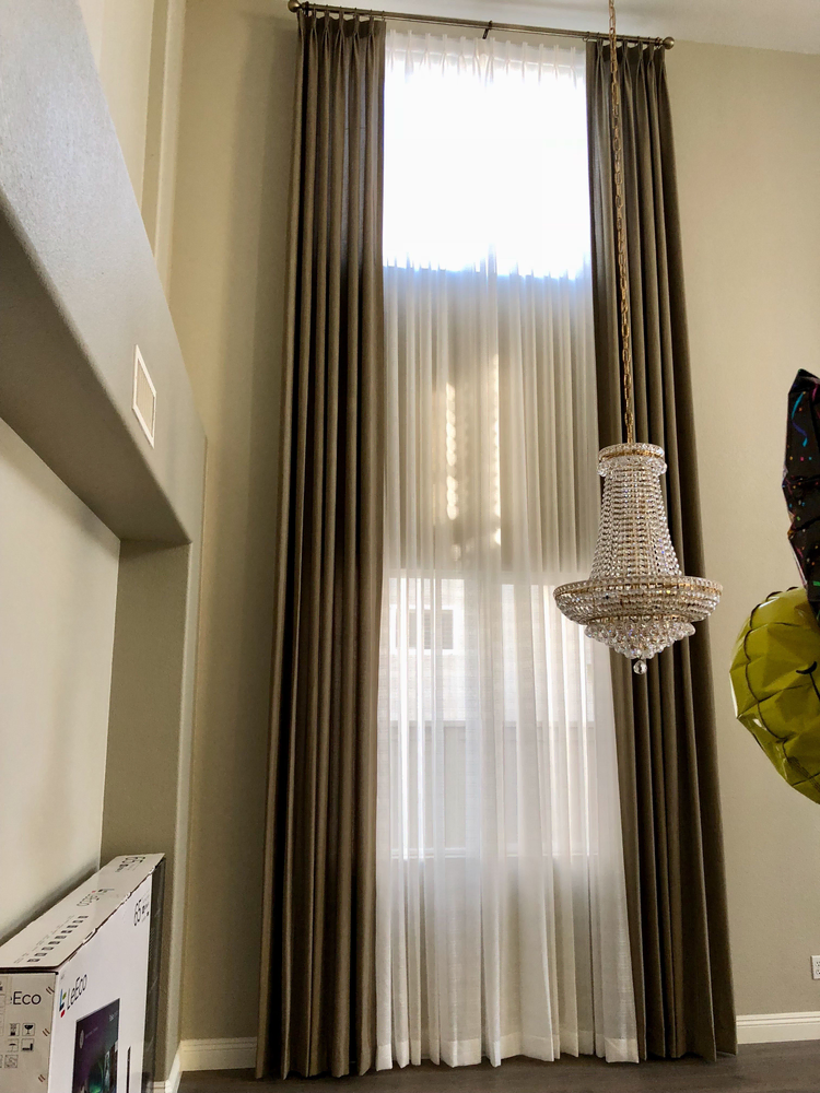 Modern Living Room Design with Art and Nature