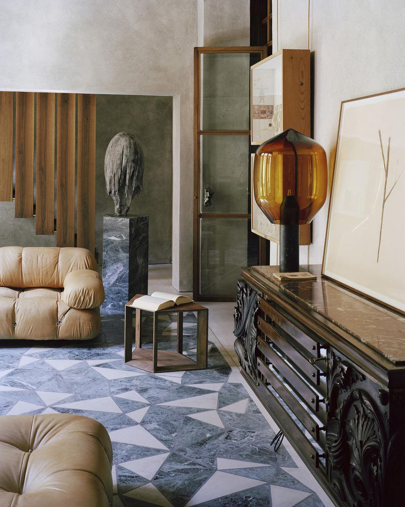 Modern Concrete Home for a Luxury Yacht Broker