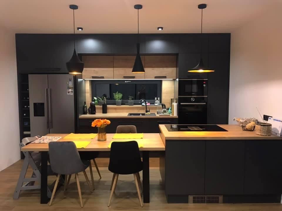 Modern Minimalist Kitchen
