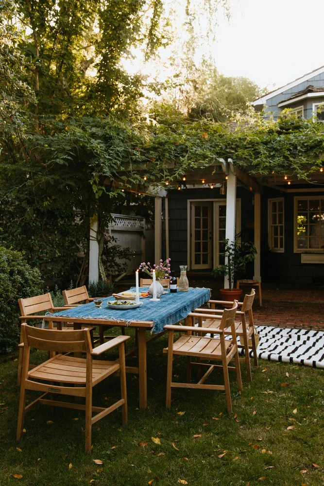 Mediterranean Outdoor Patio Oasis