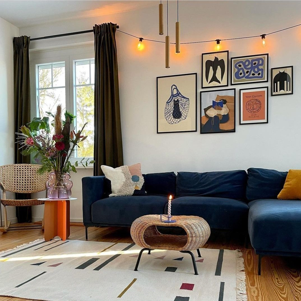 Chic Mid-century Modern Living Room