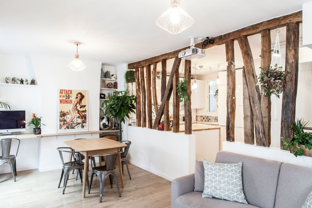Eclectic Minimalist Dining Elegance