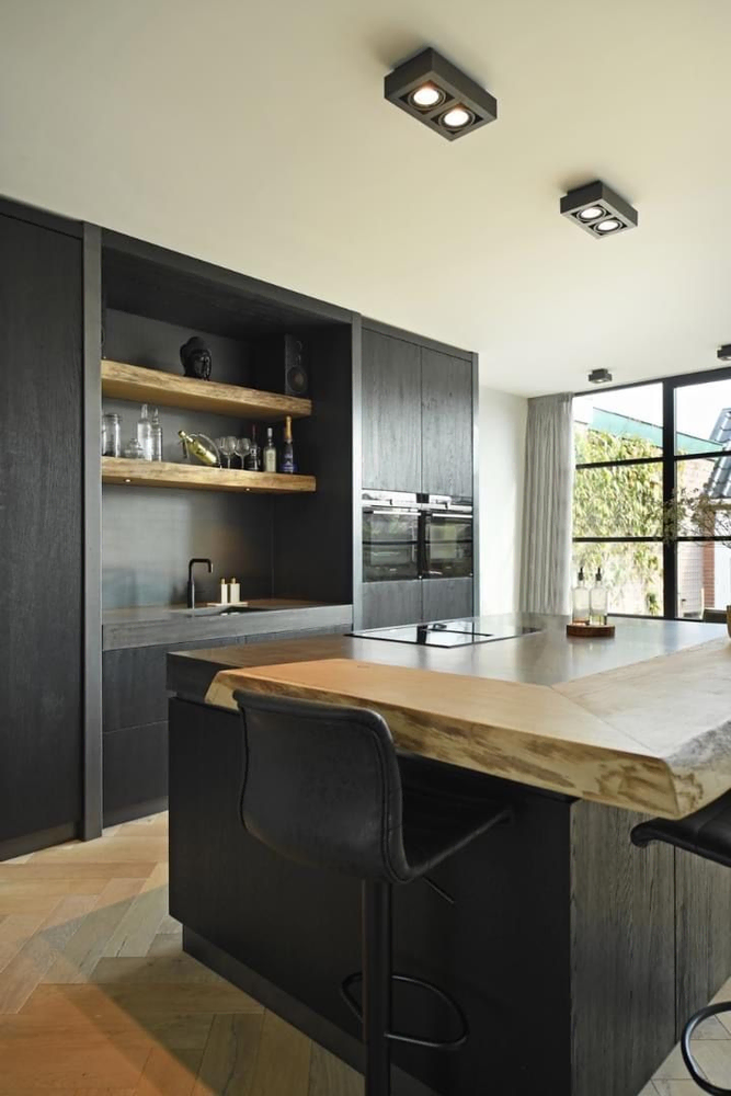 Modern Rustic Fusion: Sustainable Pet-Friendly Interior Design