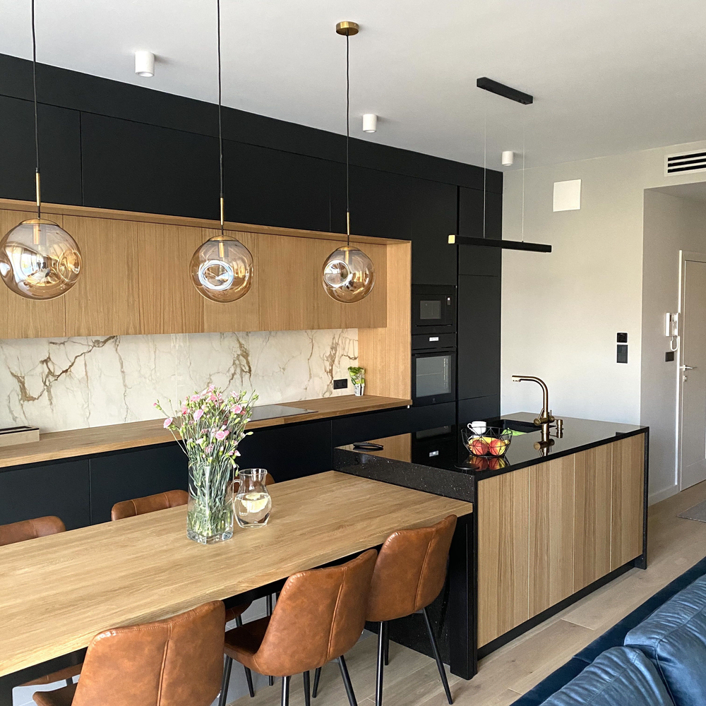 Modern Elegance Kitchen Design