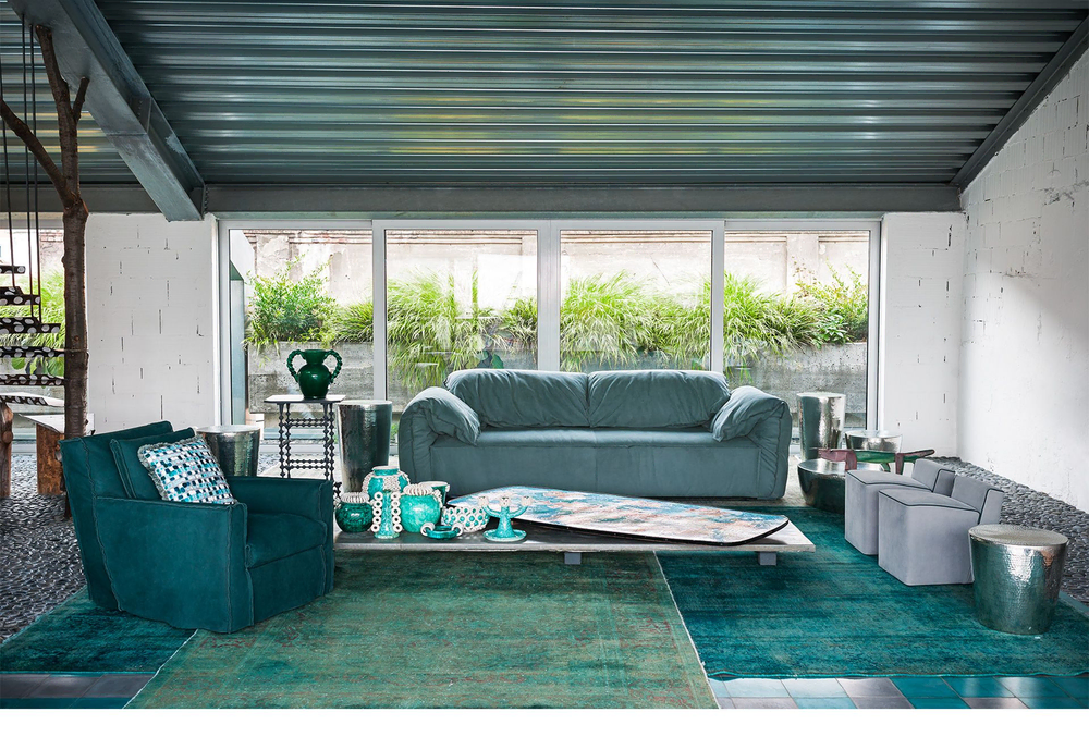 Industrial Chic Living Room: Balancing Work and Living Areas