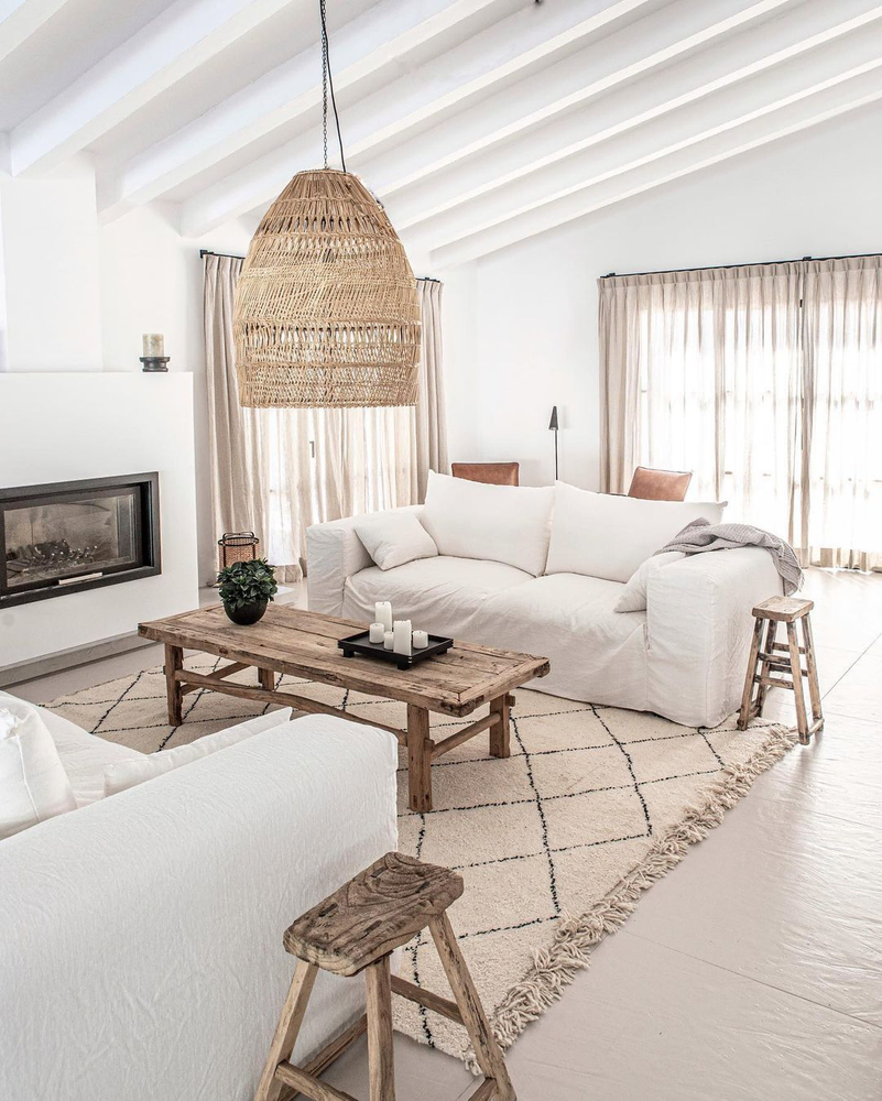 Minimalist Rustic Living Room Oasis
