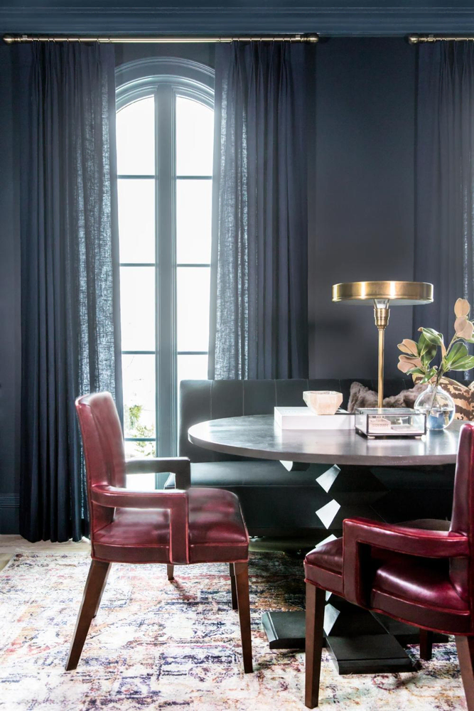 Urban Loft Dining Room: A Modern Oasis for a Successful Restaurateur