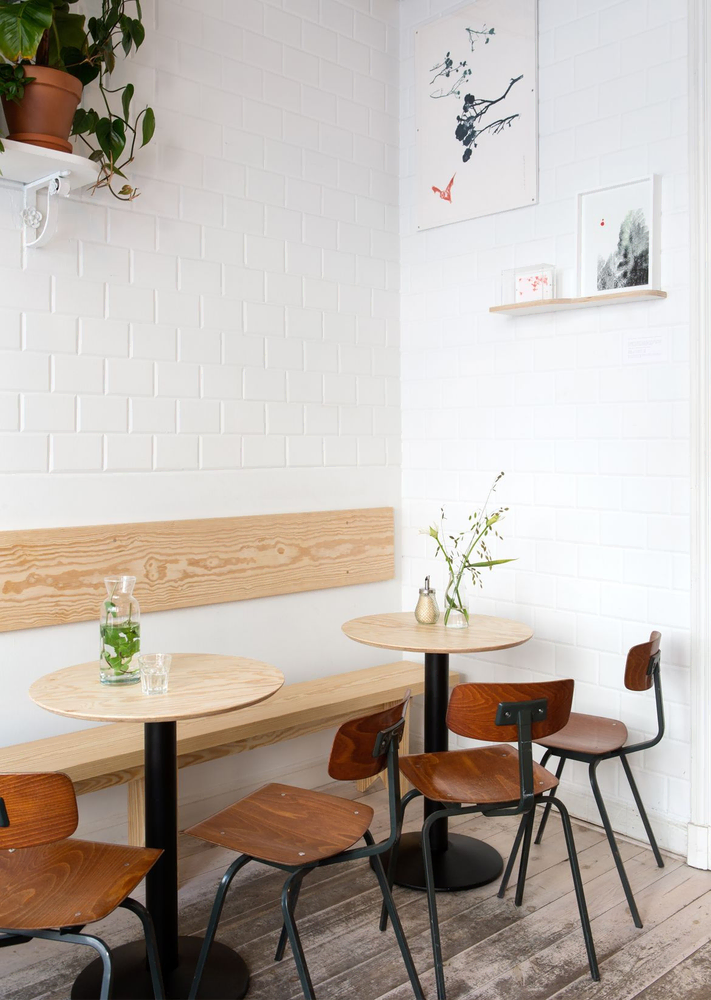 Modern Cafe Interior Design: Child-Friendly & Sophisticated