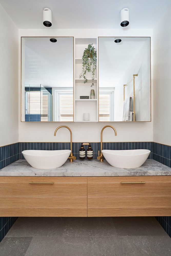 Tropical Modernism: A Luxurious Bathroom Retreat