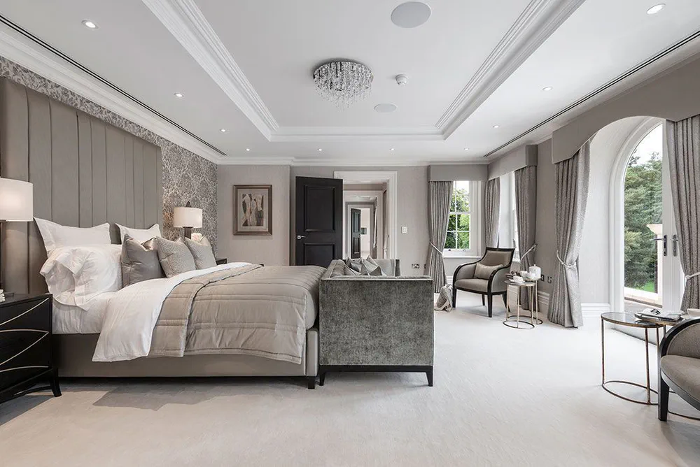 Contemporary Mediterranean Master Bedroom Design