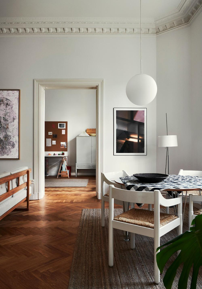 Classic Parisian Minimalist Dining