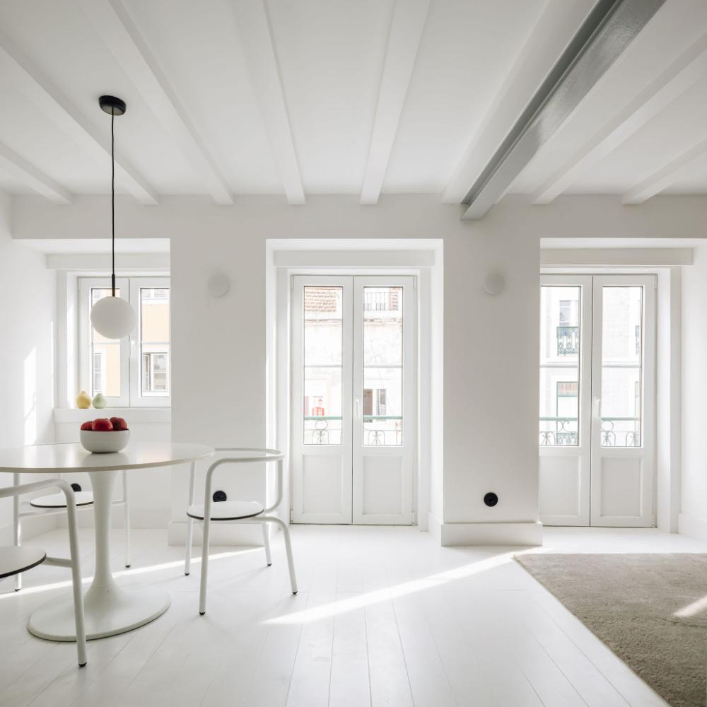 Artful Wellness in a Modern Office