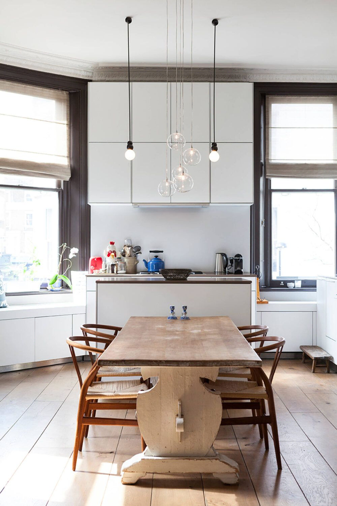 Modern Eco-Friendly Kitchen and Dining Area
