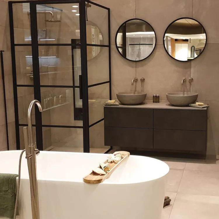 Modernist Scandinavian Bathroom Design for Year-Round Living