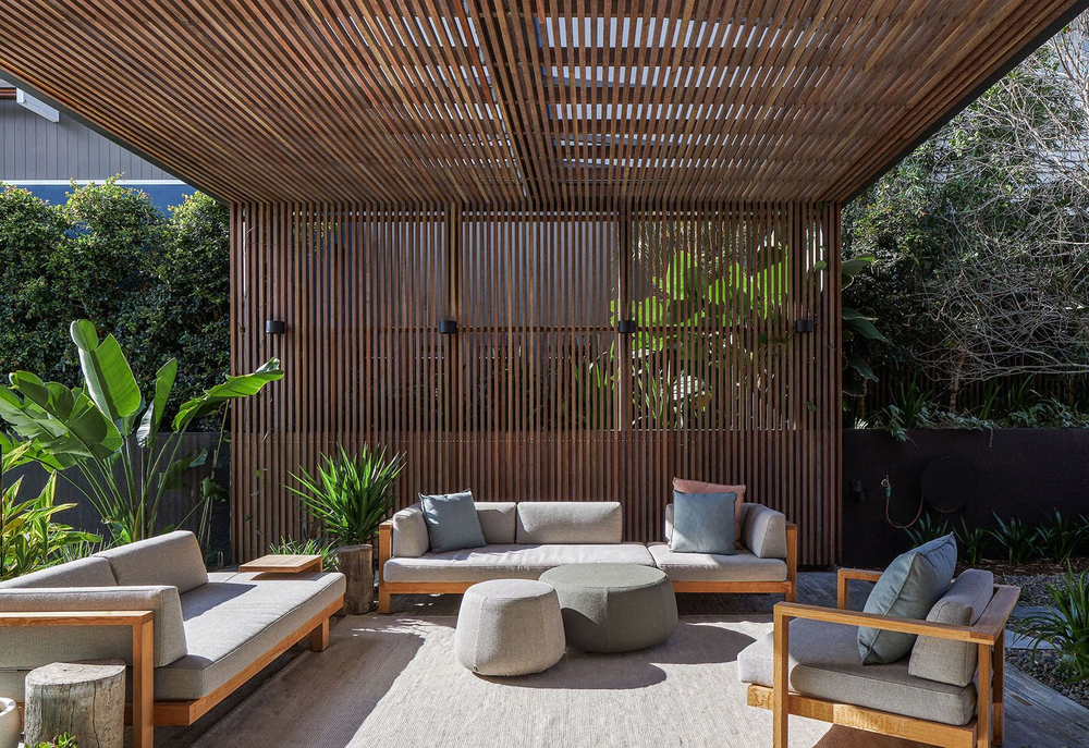 Sustainable Minimalist Outdoor Patio Design