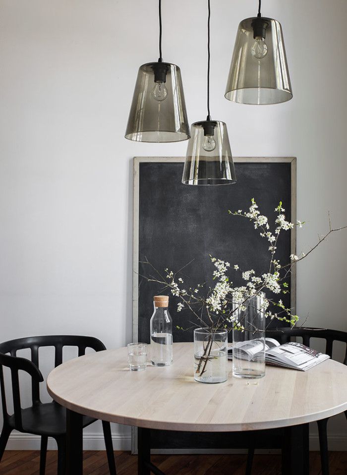 Modern Minimalist Café Design: Balancing High-Tech Features with Warmth