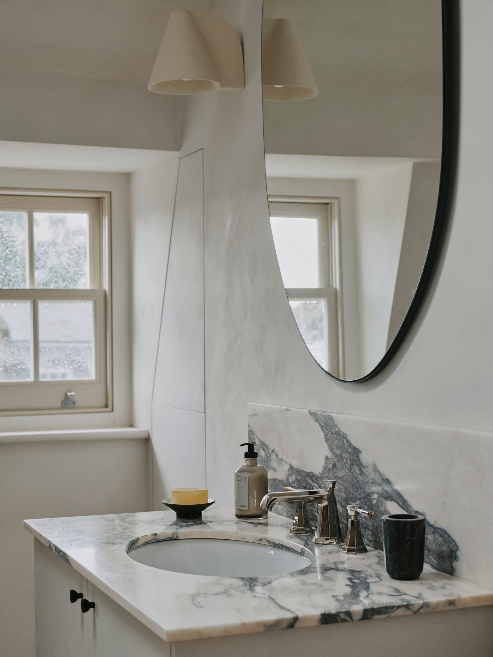Modern Bathroom Design with Integrated Home Automation and Art Preservation