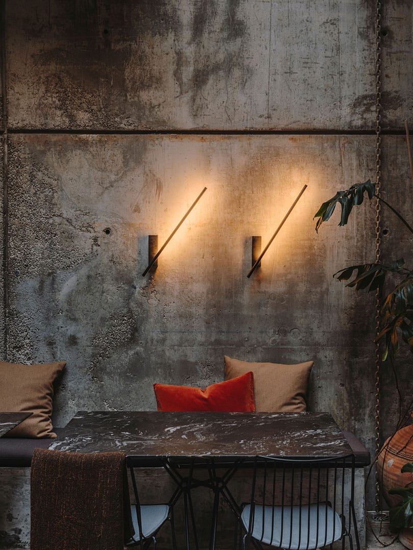 Modern Industrial Dining Area: A Cozy Entertaining Space